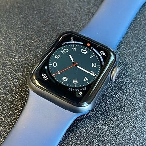 Apple Watch Cellular + GPS Series 6
